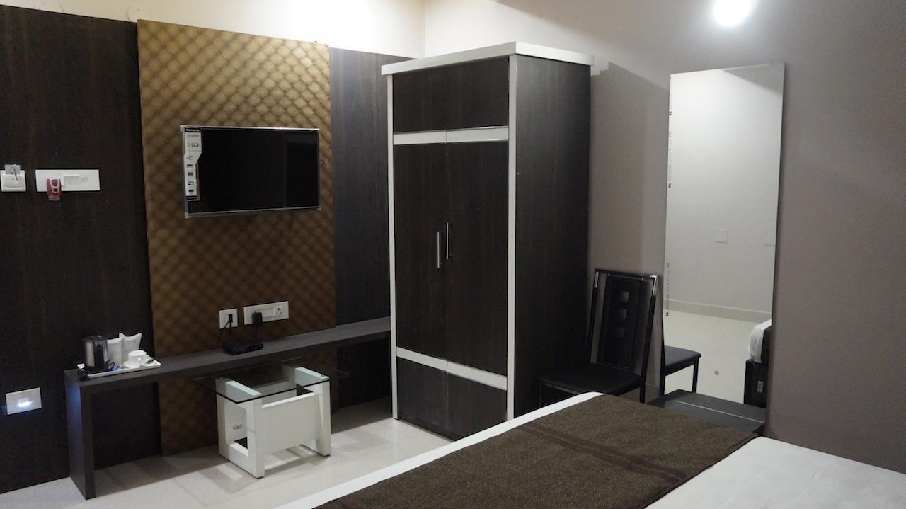 Hotel Golden Tulip Jalpaiguri Ngoại thất bức ảnh